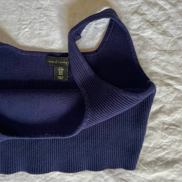 House Of Harlow 1960 | Ribbed Knit Crop Tank Top in Navy | Medium - Picture 3 of 3